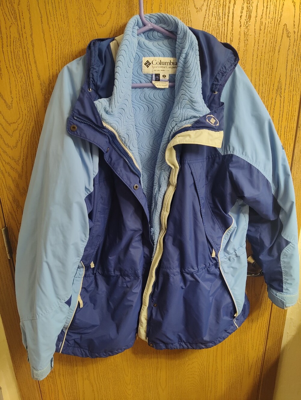 Columbia Women's Two-Tone Light & Dark Blue Jacket